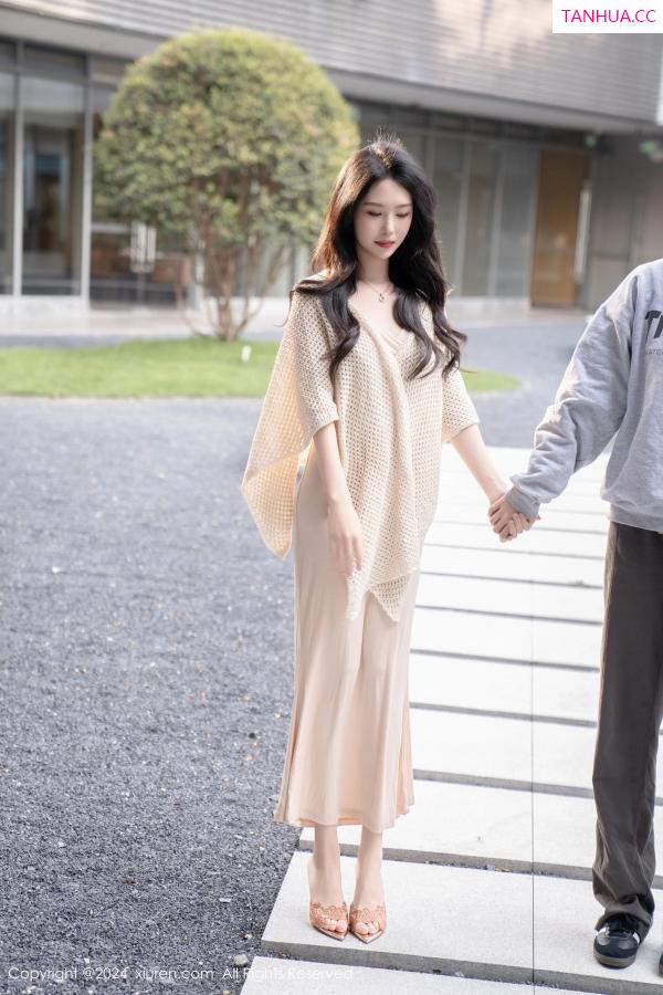 陈若依 抖娘利世 [XiuRen]高清写真图 2024.05.17 No.8559 利世 黑丝美腿第8张图片